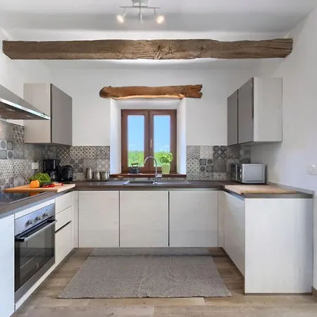 Vila Casa Carizia - Groznjan, Istria