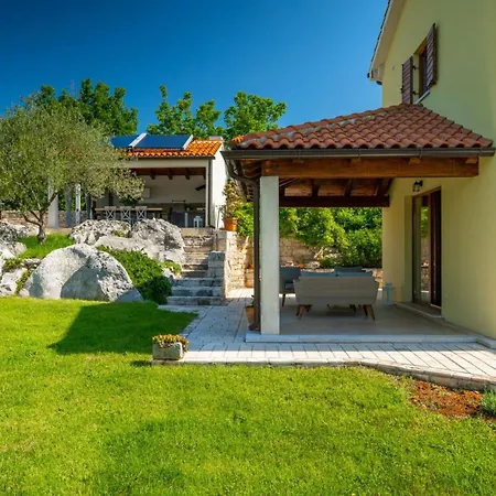 Casa Carizia - Groznjan, Istria *